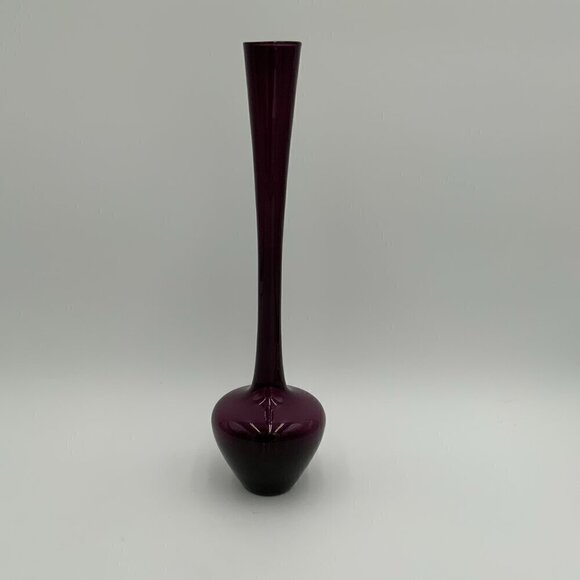 Tall Amethyst Glass Bud Vase Made in Japan - Picture 4 of 9